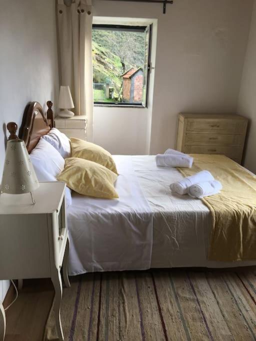 Casa Do Moura Villa อาร์กอสเดวัลเดเวซ ภายนอก รูปภาพ