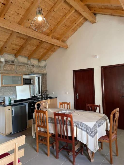 Casa Do Moura Villa อาร์กอสเดวัลเดเวซ ภายนอก รูปภาพ